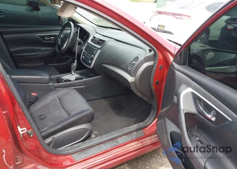 2016 Nissan Altima 2.5/2.5 S/2.5 Sl/2.5 Sr/2.5 Sv из США, поврежденный, VIN 1N4AL3AP9GN355115